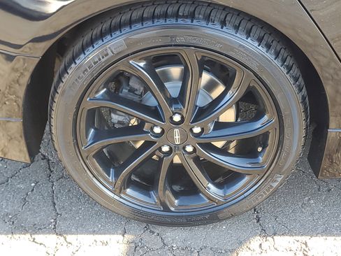 Used 2020 Lincoln MKZ Reserve w/ Monochromatic Package image 7