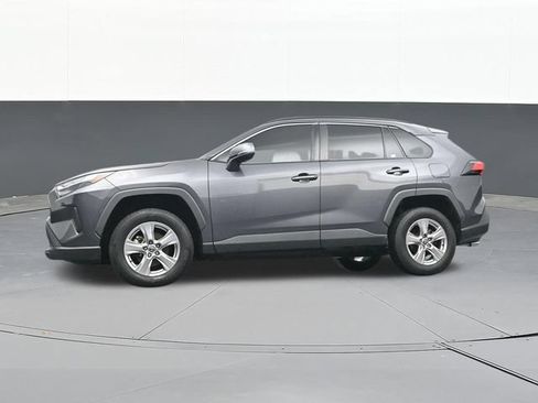 Used 2022 Toyota RAV4 XLE AWD/4WD image 57