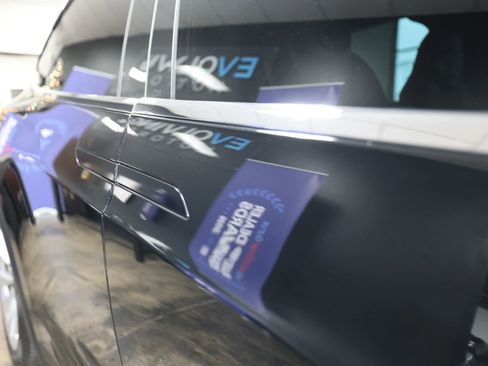 Used 2018 Tesla Model X 75D image 16