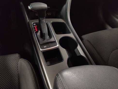 Used 2020 Kia Optima LX FWD image 26
