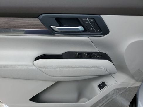 New 2026 GMC Terrain Denali AWD/4WD image 17
