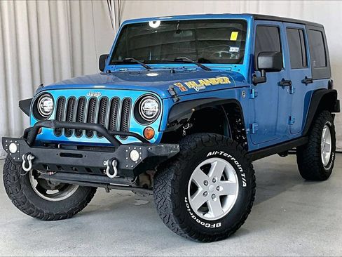 Used 2010 Jeep Wrangler Unlimited Sport AWD/4WD image 2