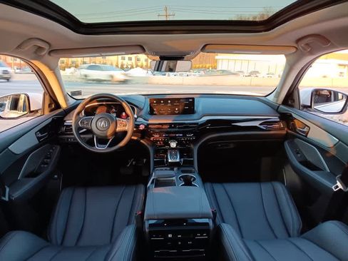 Used 2023 Acura MDX SH-AWD image 22