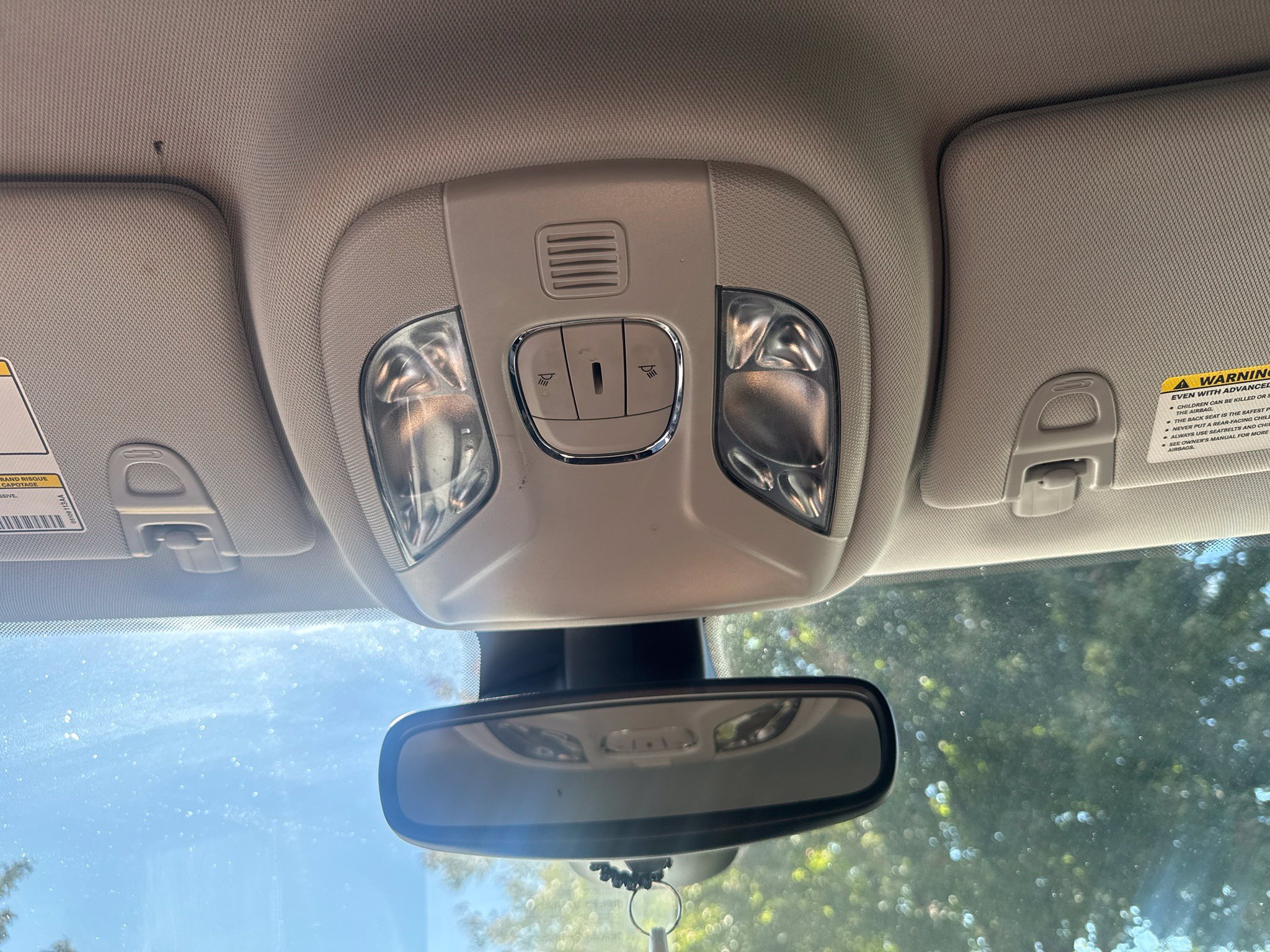 Used 2022 Jeep Compass Latitude FWD image 18