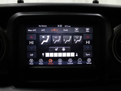 Used 2023 Jeep Gladiator Willys image 15