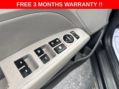 Used 2020 Hyundai Elantra Value Edition FWD image 12