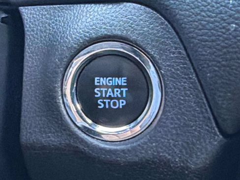 Certified 2022 Toyota RAV4 XLE Premium AWD/4WD image 22