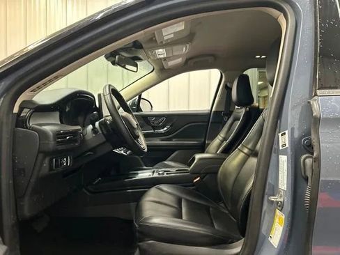 Used 2024 Lincoln Corsair AWD image 12