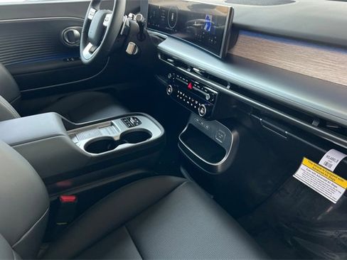 New 2026 Hyundai Ioniq 9 SEL image 17