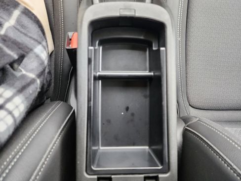 Used 2023 Buick Encore GX Preferred w/ Cold Weather Comfort Package image 39