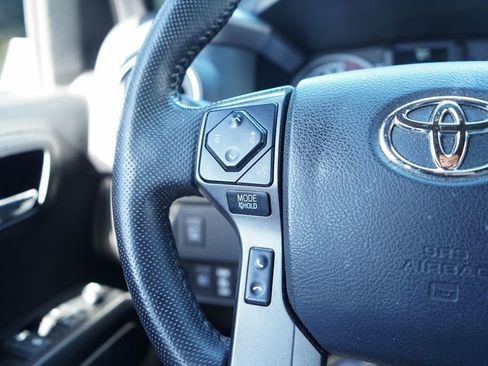 Used 2023 Toyota Tacoma TRD Off-Road w/ TRD Premium Off Road Package image 26