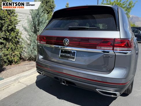 Used 2025 Volkswagen Atlas SE AWD/4WD image 41