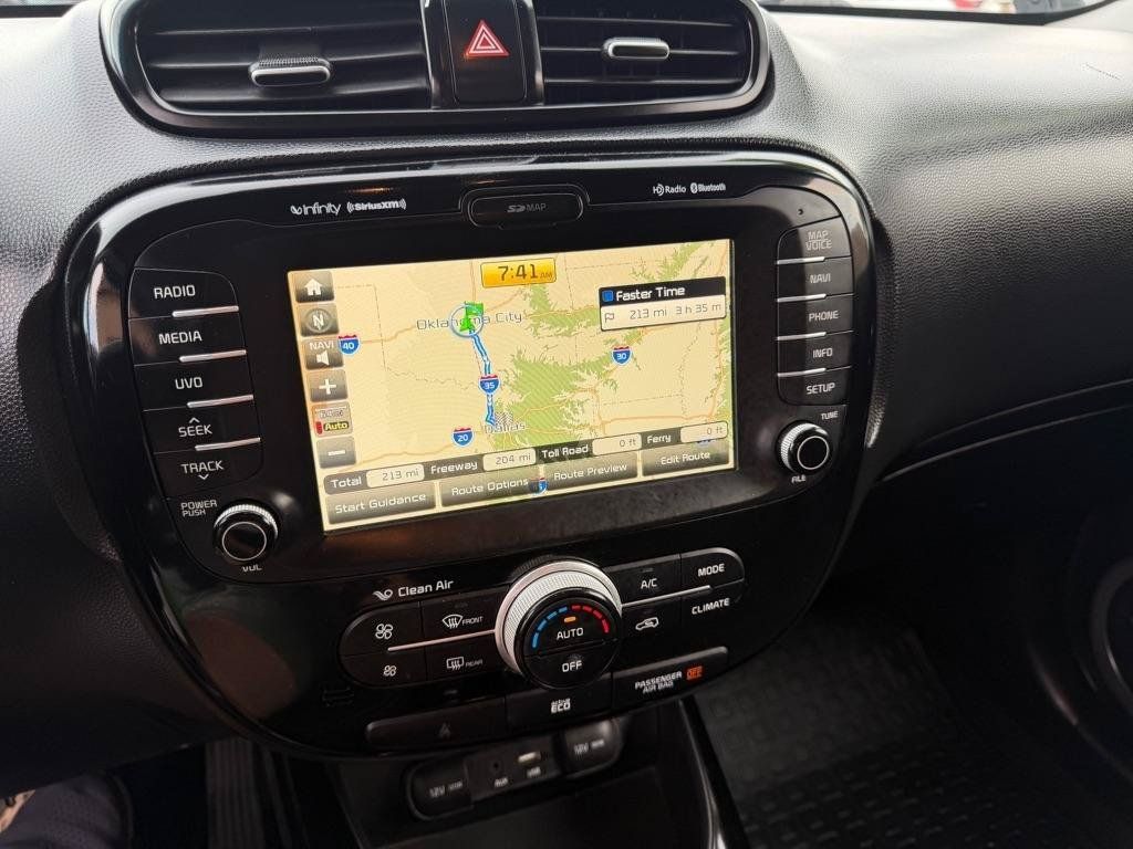 Used 2016 Kia Soul + w/ Audio Package FWD image 32