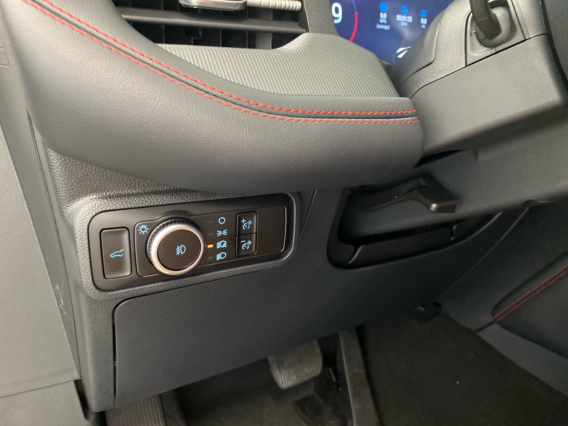 New 2027 Ford Explorer ST-Line w/ Premium Package AWD/4WD image 16