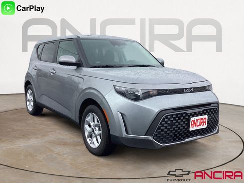 Used 2025 Kia Soul LX w/ LX Technology Package FWD image 1