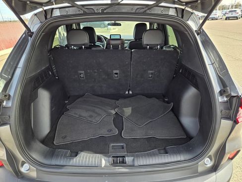 Used 2025 Ford Escape ST-Line FWD image 10