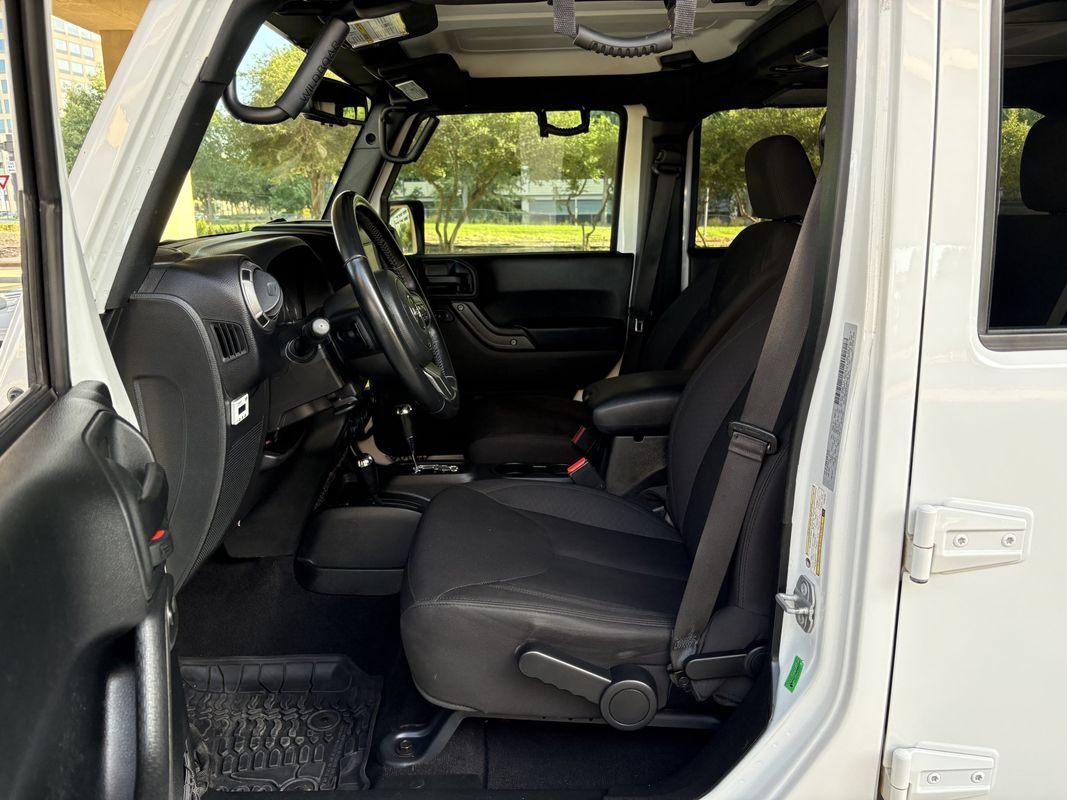 Used 2018 Jeep Wrangler Unlimited Sport S AWD/4WD image 16