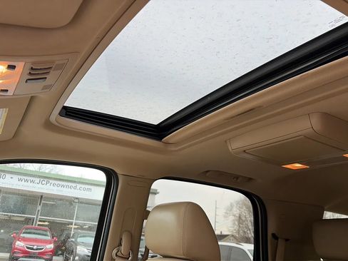 Used 2014 Chevrolet Tahoe LTZ image 14