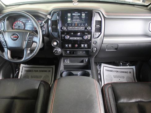 Used 2020 Nissan Titan PRO-4X w/ Pro-4x Convenience Package image 20