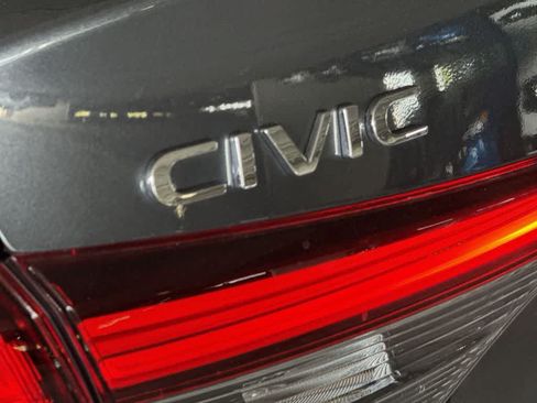 Used 2025 Honda Civic Sport image 10