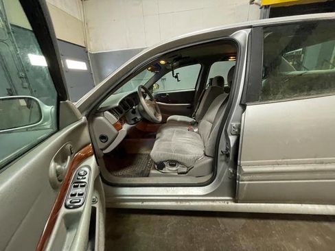 Used 2003 Buick Le Sabre Custom image 20