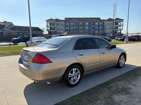 Used 2007 Honda Accord EX image 8