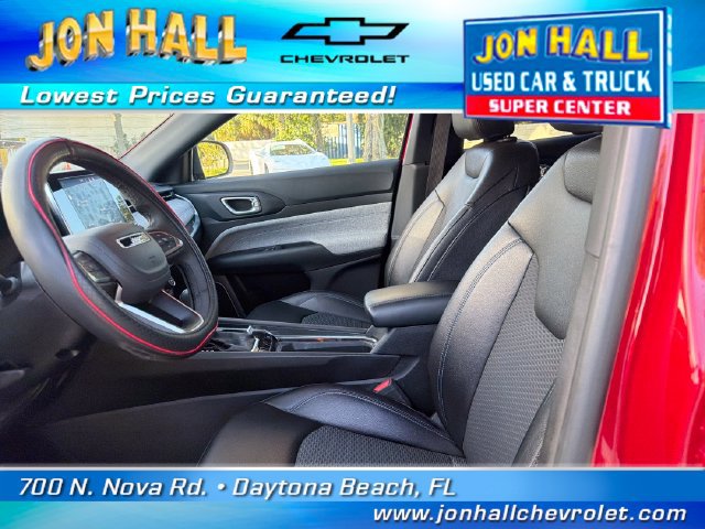 Used 2025 Jeep Compass Latitude AWD/4WD image 16