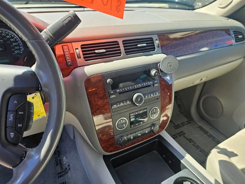 Used 2009 Chevrolet Tahoe LT w/ Luxury Package image 31