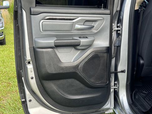 Used 2020 RAM 1500 Big Horn AWD/4WD image 12