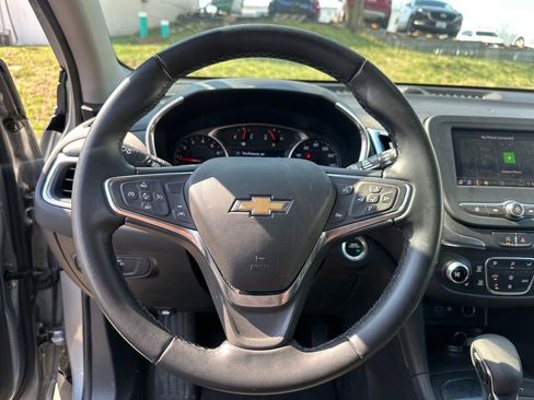 Used 2024 Chevrolet Equinox LT FWD image 43