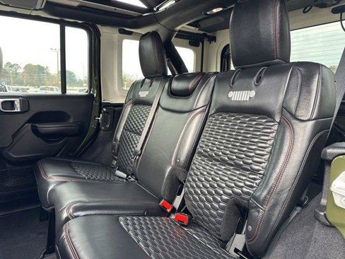 Certified 2021 Jeep Wrangler Unlimited Rubicon image 33