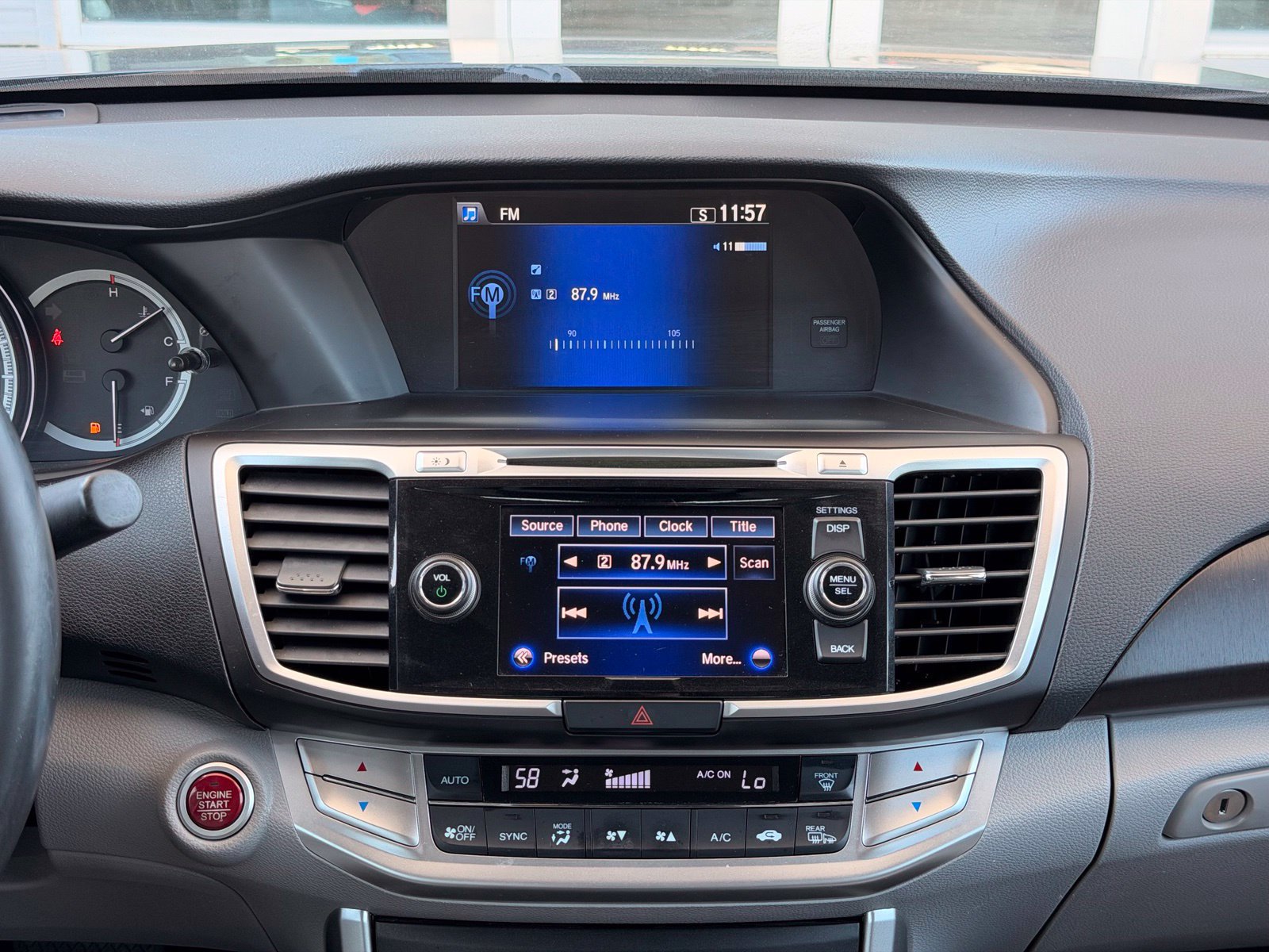 Used 2015 Honda Accord EX-L image 29