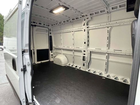 New 2026 RAM ProMaster 1500 w/ Convenience Group image 21