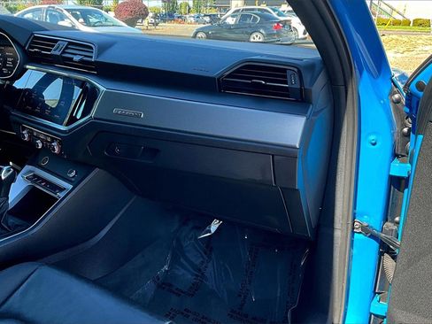 Used 2023 Audi Q3 2.0T Premium image 20