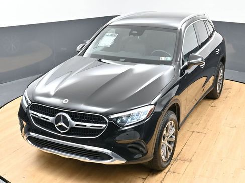 Used 2024 Mercedes-Benz GLC 300 4MATIC image 44
