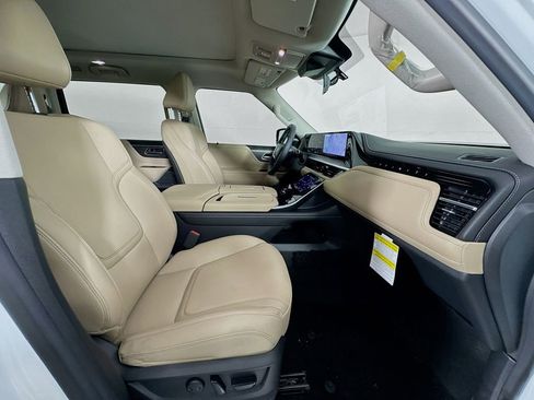 New 2026 INFINITI QX80 Pure w/ Cargo Package image 38