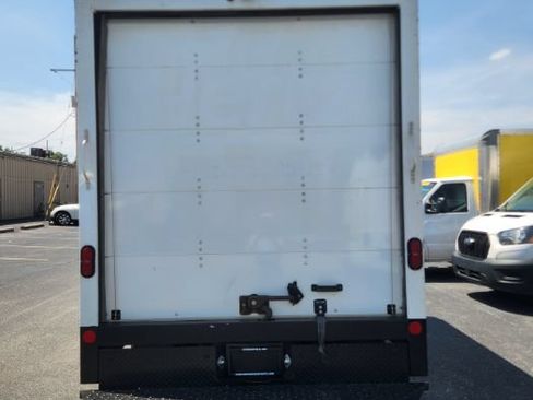 Used 2022 Ford Transit 350 DRW RWD image 9