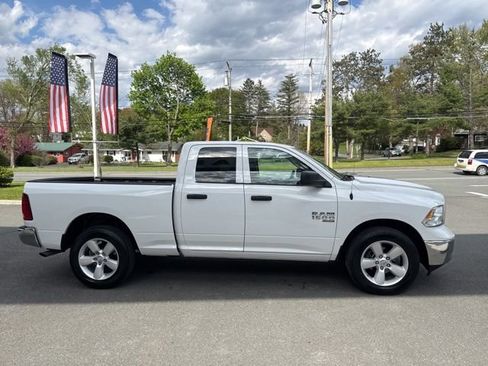Used 2024 RAM 1500 Classic SLT AWD/4WD image 5