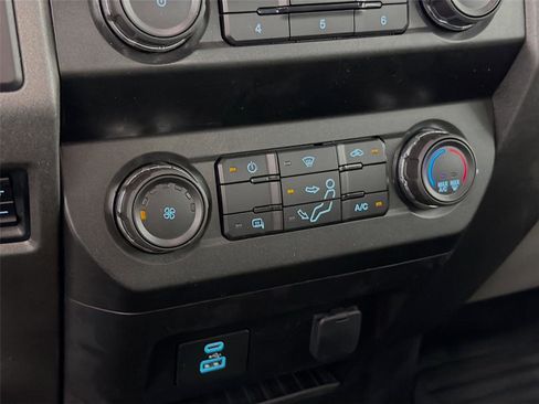 Used 2021 Ford F250 XL w/ STX Appearance Package AWD/4WD image 21