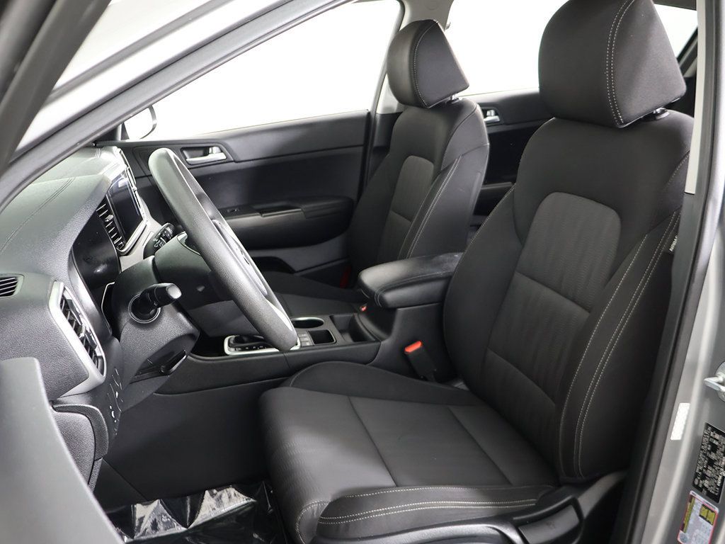 Used 2020 Kia Sportage LX AWD/4WD image 25