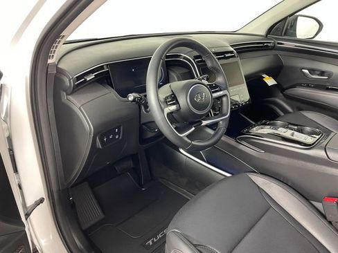 Used 2024 Hyundai Tucson Limited image 3