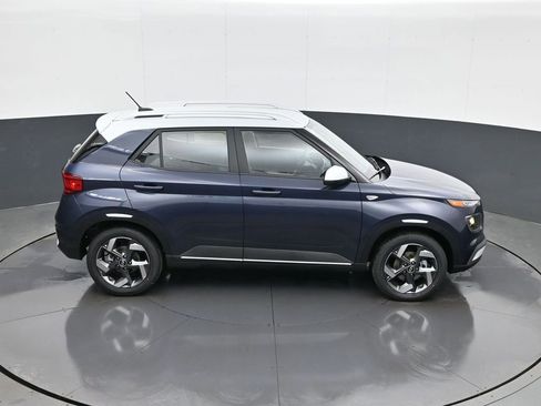 New 2026 Hyundai Venue SEL image 16