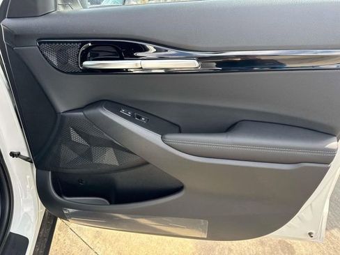 New 2026 Kia Seltos S FWD image 16