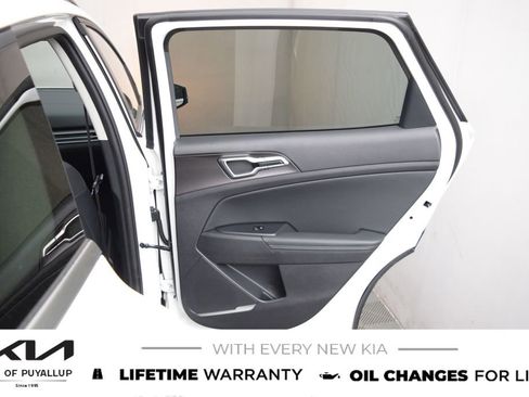 New 2026 Kia Sportage EX image 13