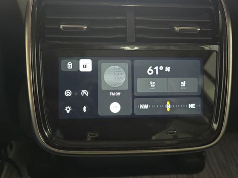 Used 2024 Rivian R1S Adventure AWD/4WD image 30