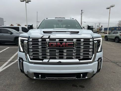 New 2026 GMC Sierra 3500 Denali w/ Denali Reserve Package image 3