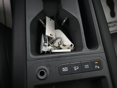 Used 2024 Kia EV9 Light image 23