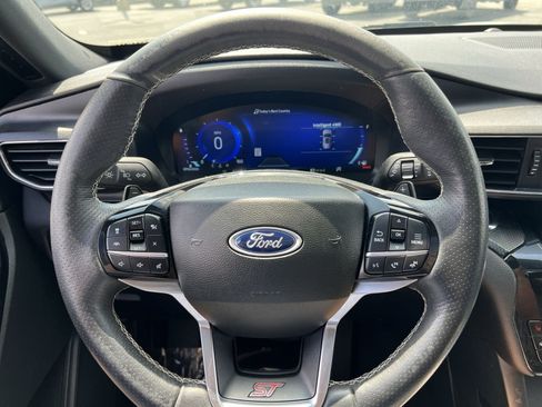Used 2023 Ford Explorer ST w/ Equipment Group 401A AWD/4WD image 16