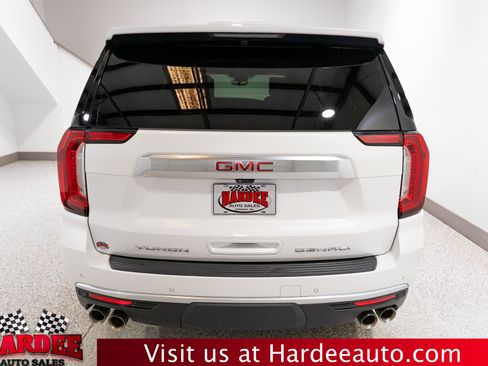 Used 2024 GMC Yukon XL Denali w/ Advanced Technology Package AWD/4WD image 4