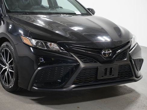 Certified 2024 Toyota Camry SE image 4